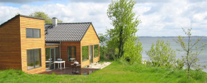 Bogensstrand - sommerhus lige ved vandet